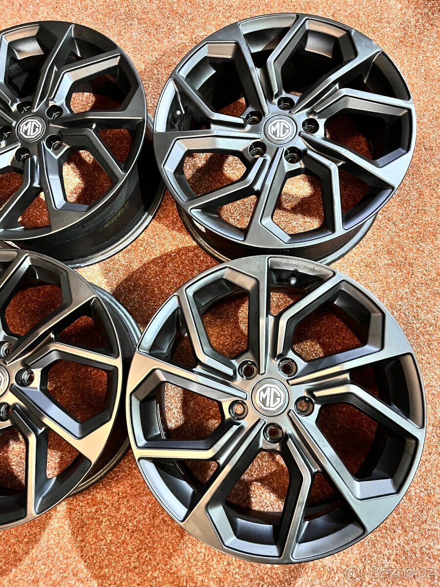 5x112 R17 MG ZS EV - originál hliníkové disky - 6