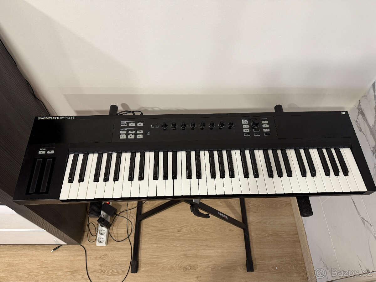 Native Instruments Komplete Kontrol S61 MK1 midi kontroler - 6