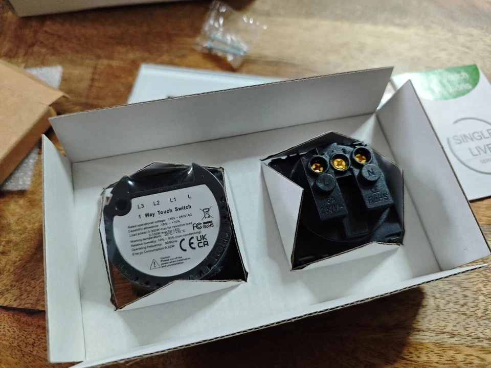 Dotykový spínač Bseed z bílého skla - 6