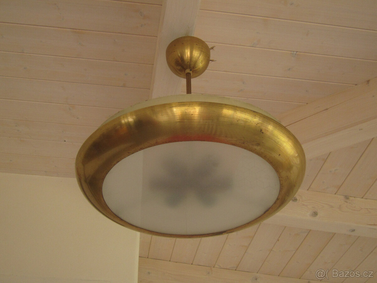 Lustr ufo funcionalismus - 6