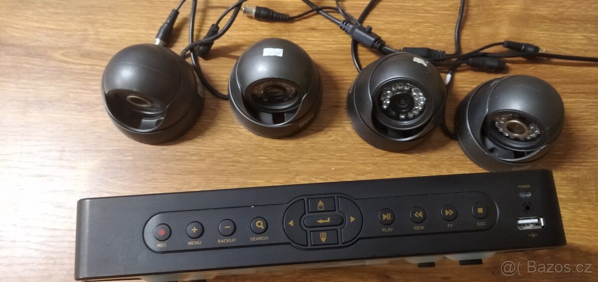 Kamerový set - 4 IR CCD barevné kamery-DVR-1TB Hdd - 6