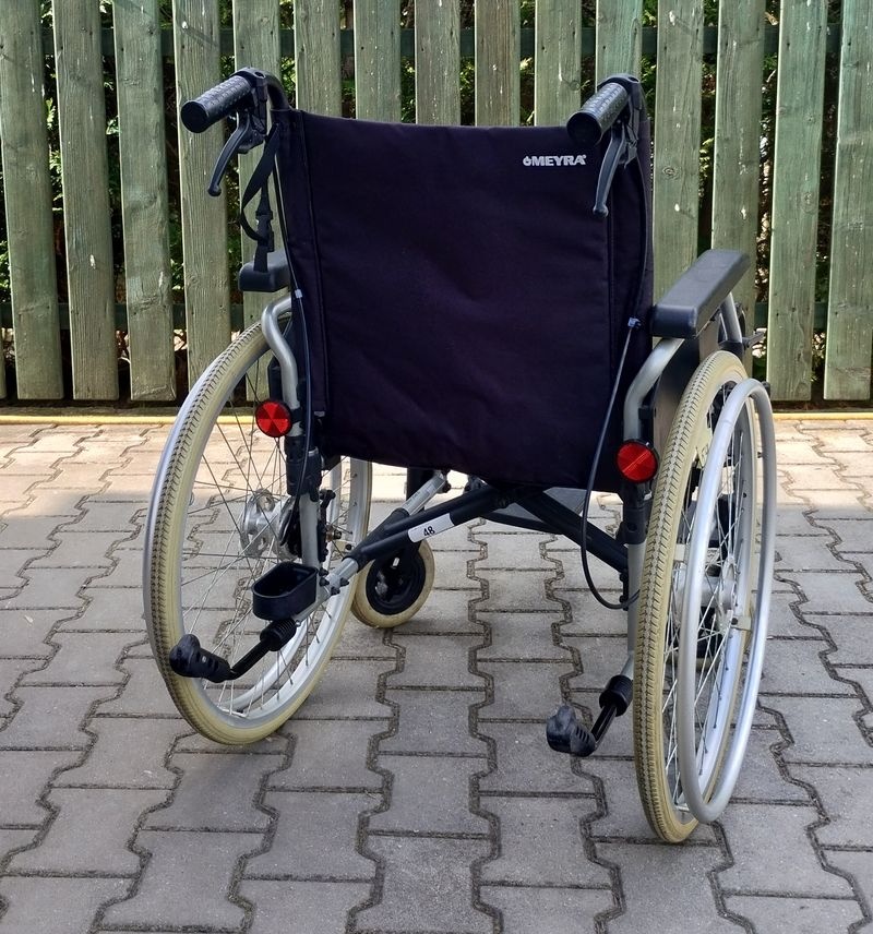 059-Mechanický invalidní vozík Meyra. - 6