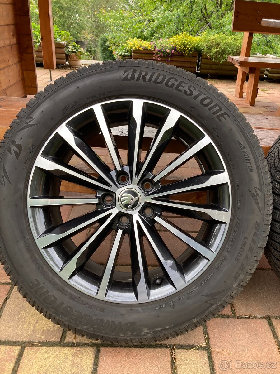 ALU Kola ŠKODA R18 TRINITY Black + Zimní Pneu 235/55/R18 - 6