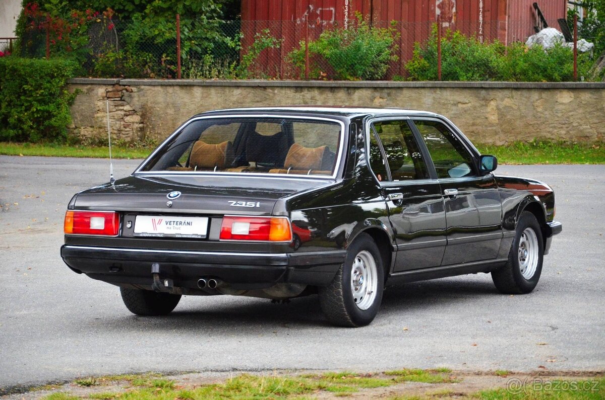 BMW 735i E23 z roku 1985 - 6