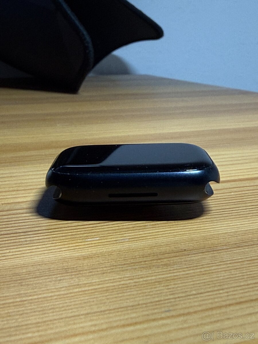 Prodám Apple Watch Series 8 (45mm) – Temně inkoustová. - 6
