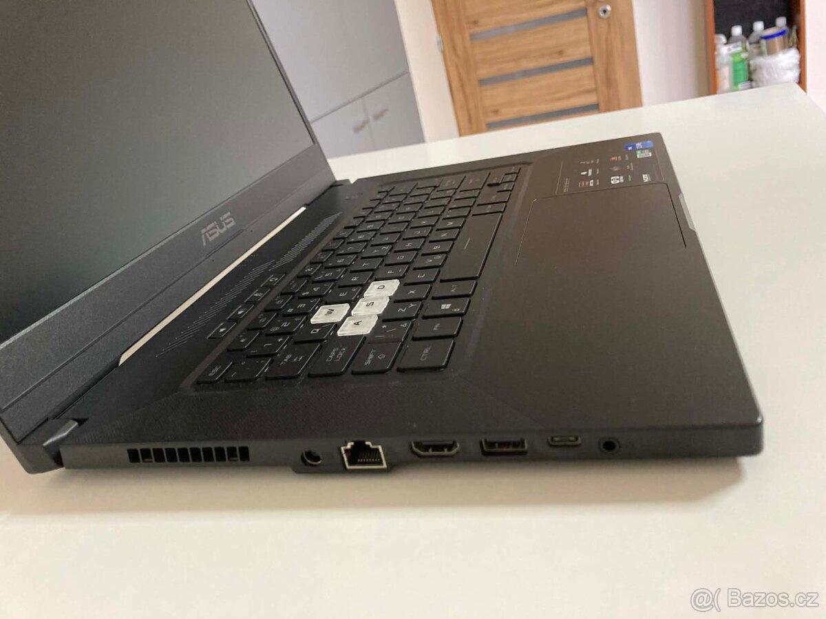 Herní notebook ASUS TUF F15, i7 RTX 3060 6GB, 16 GB RAM - 6