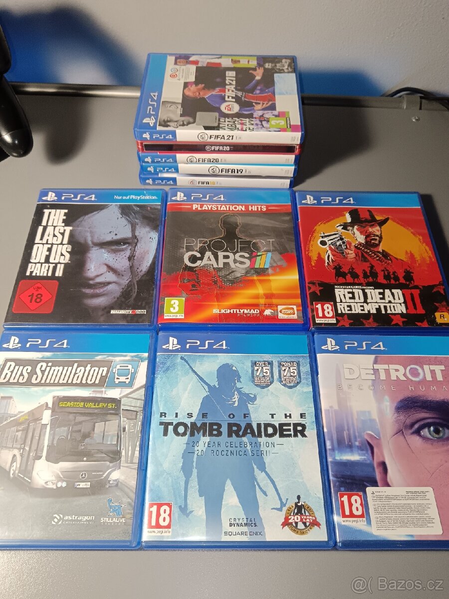 PlayStation 4 PRO - 6