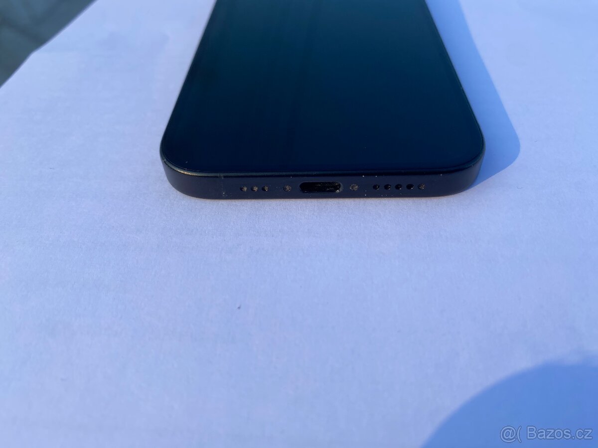 IPhone 16 bez přihlašovacích údajů - 6