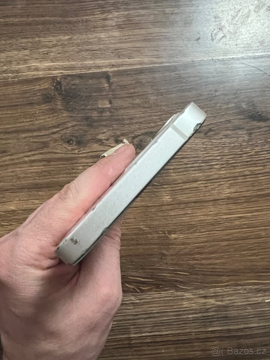 IPhone 12 na ND - Blok - 6