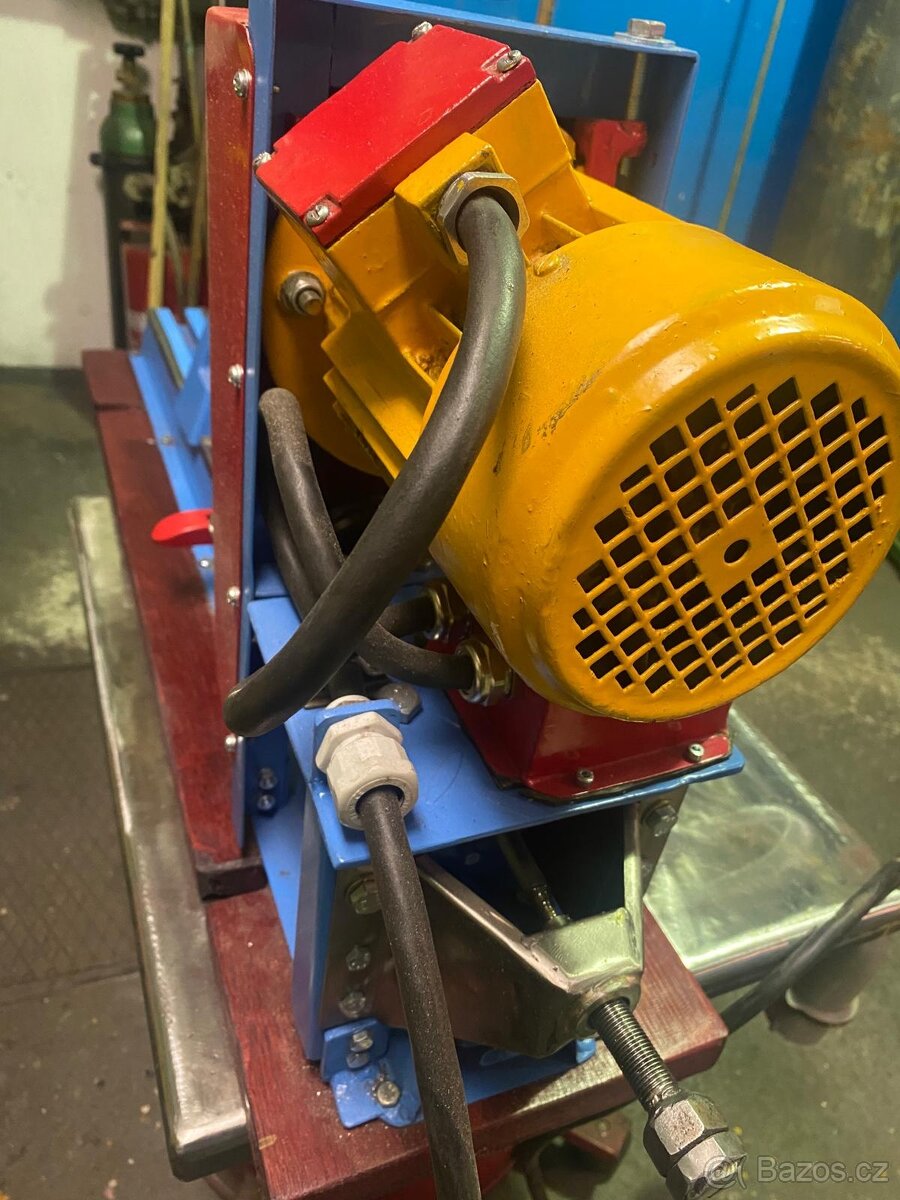 Domácí soustruh na dřevo – 380 V - 6