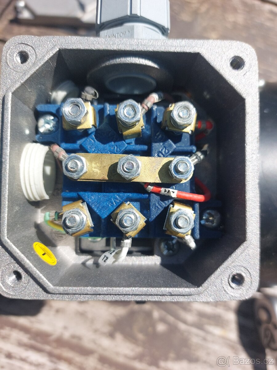 Elektromotor s převodovkou Rexroth - 6