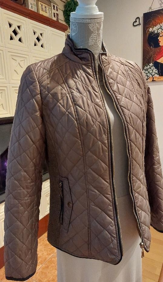 Prošívaná přechodová bunda se stojáčkem čokoládová - 6