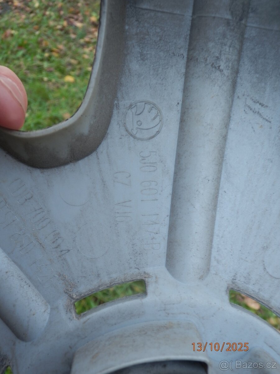 4xOriginál poklice kol na ŠKODA FABIA 2 14tky. - 6