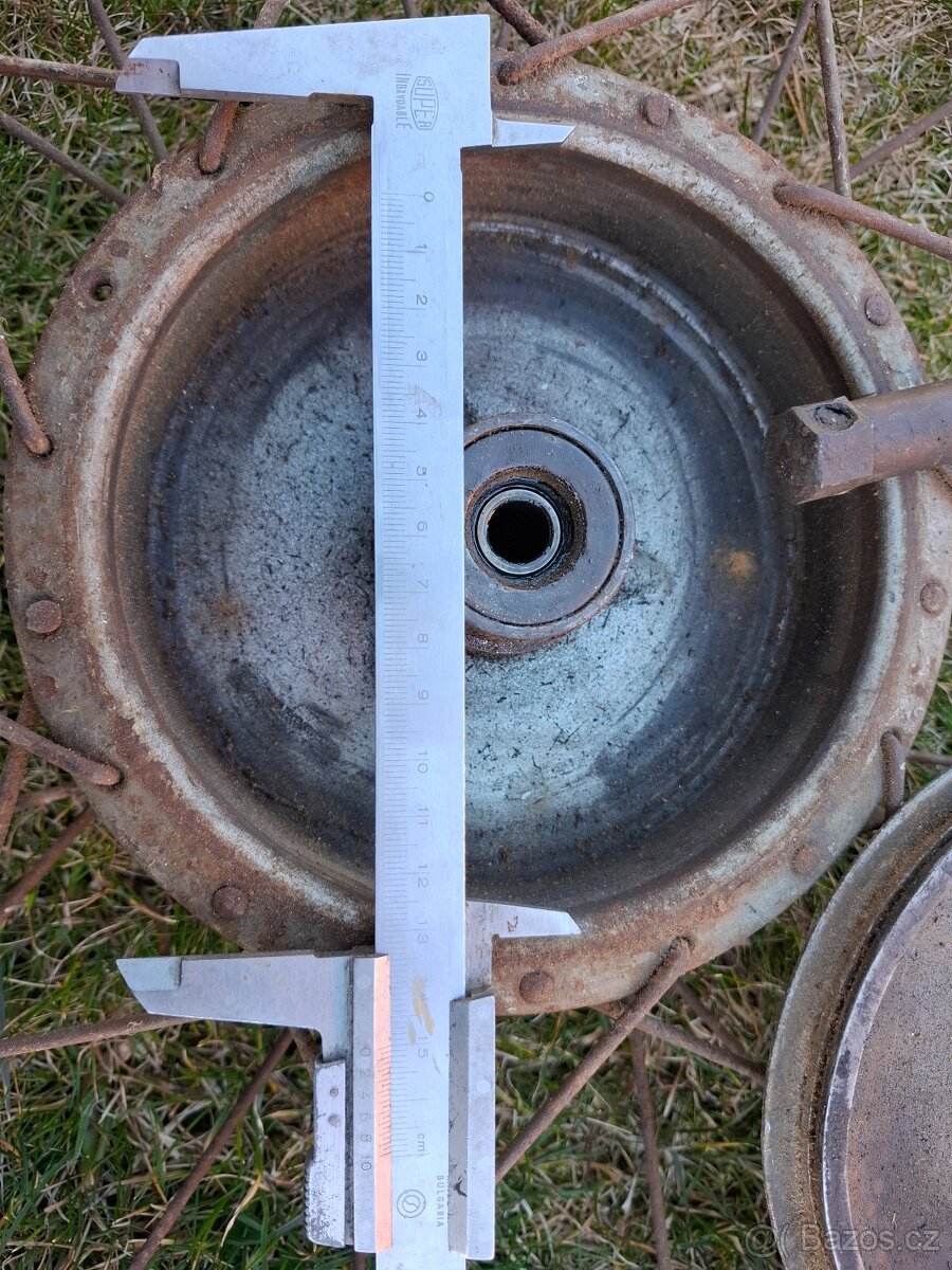Kolo Jawa Pérák - 6