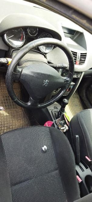 Peugeot 207 - 6