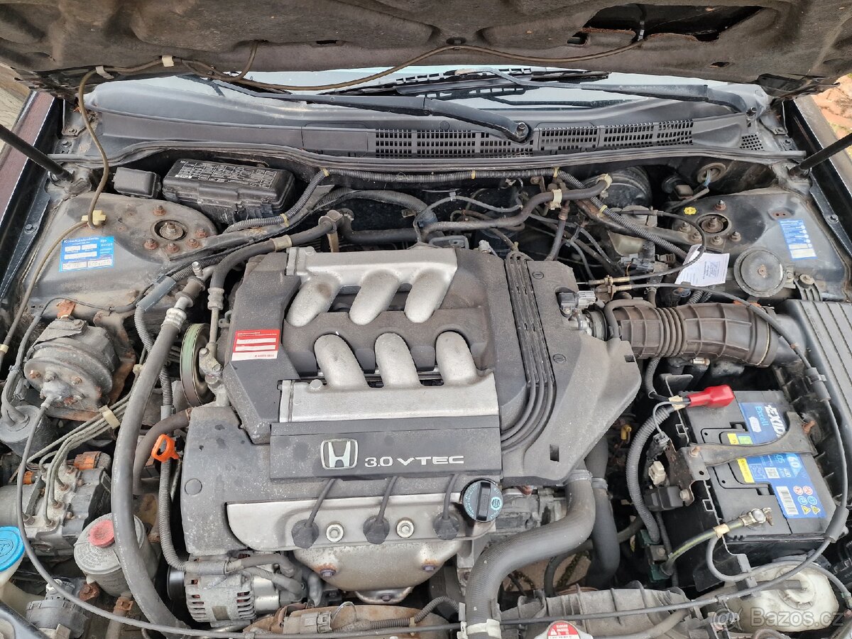 Honda Accord Coupe 3.0 V6 - 6