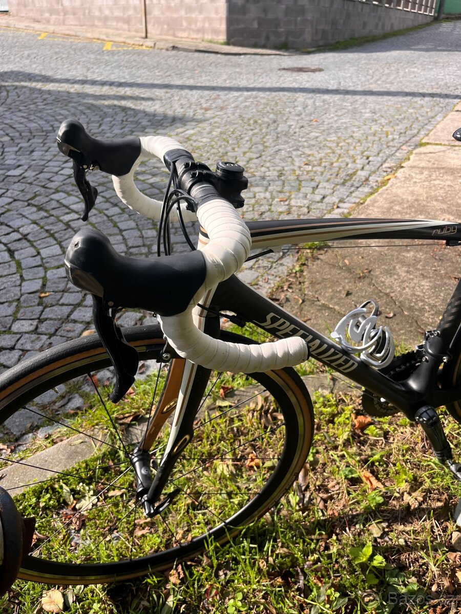 Karbonové silniční kolo Specialized Ruby Comp - 6