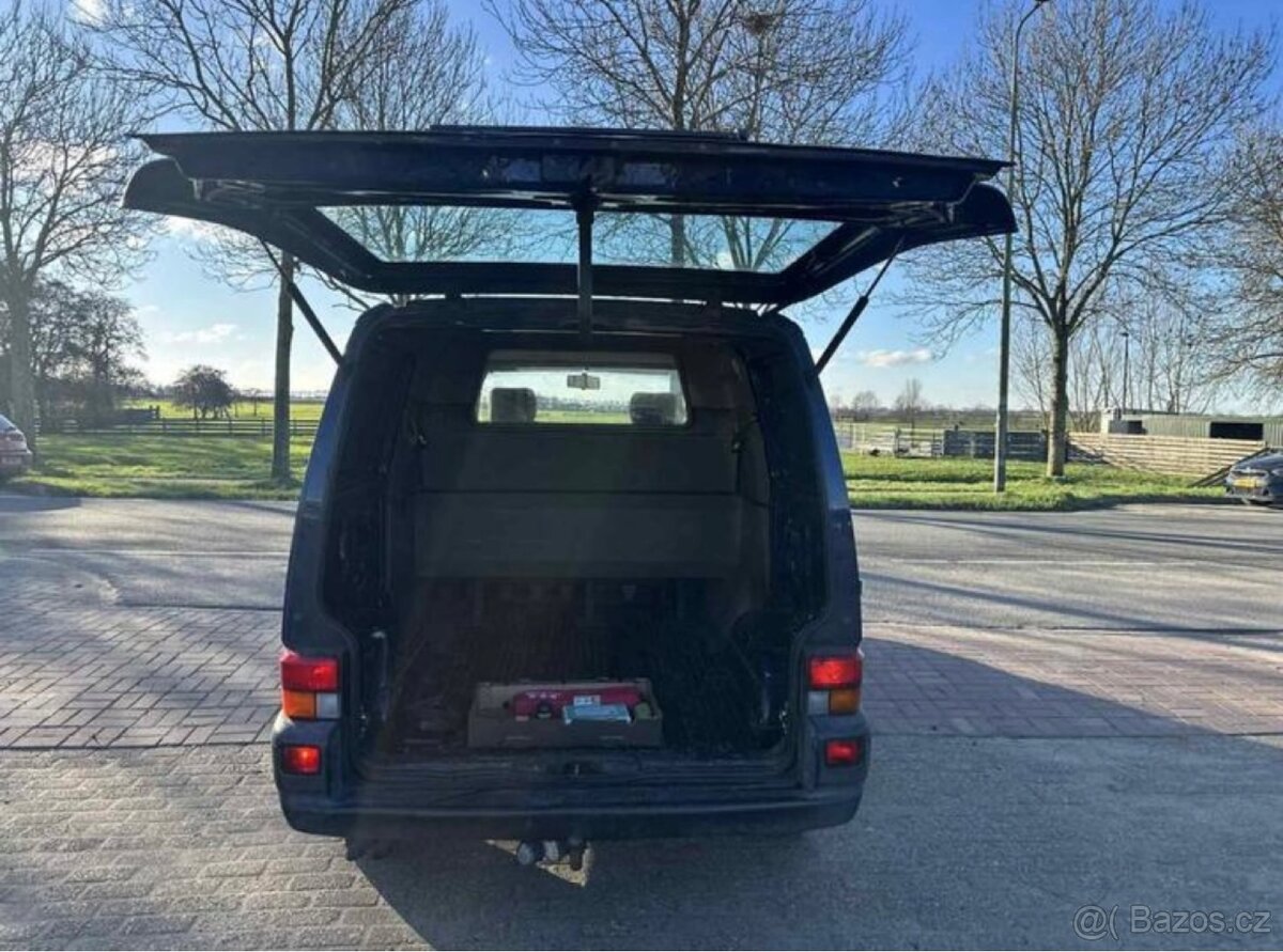 VW Transporter T4 - 5 místné - 6