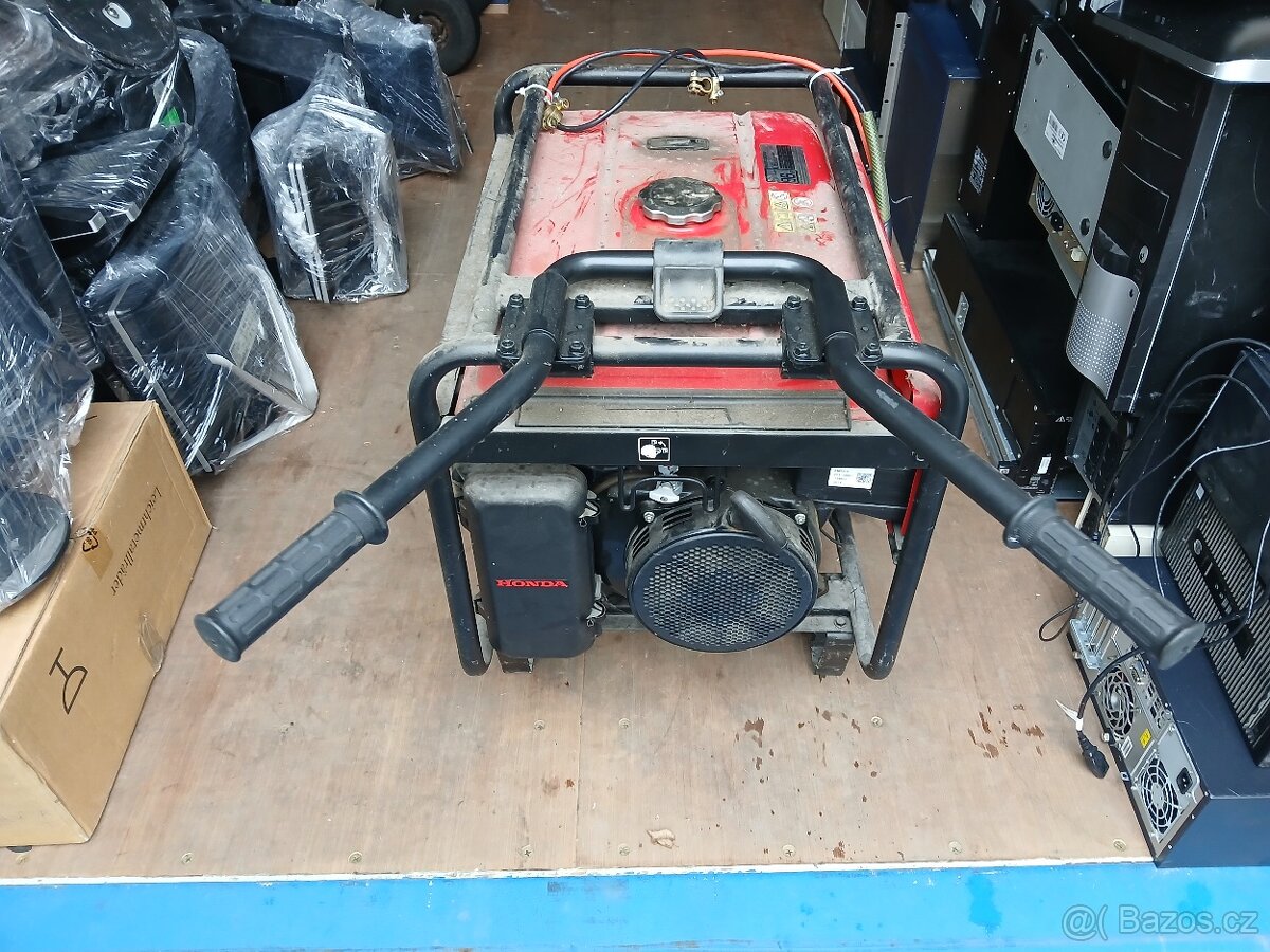 Prodám elektrocentrálu Honda EM 5500 - 6