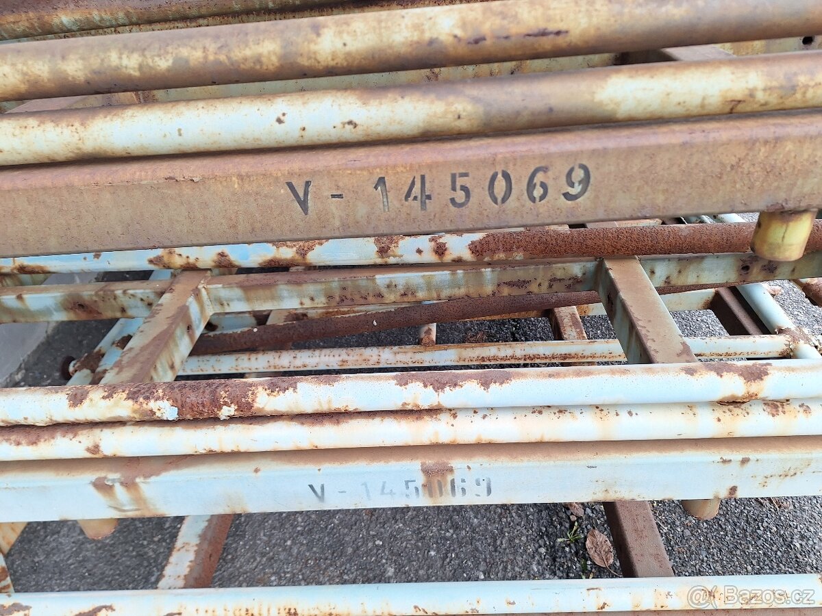 Palety kovove stohovaci - 6