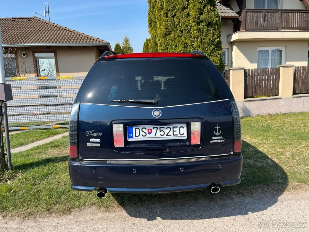 Cadillac SRX 4.6i - 6