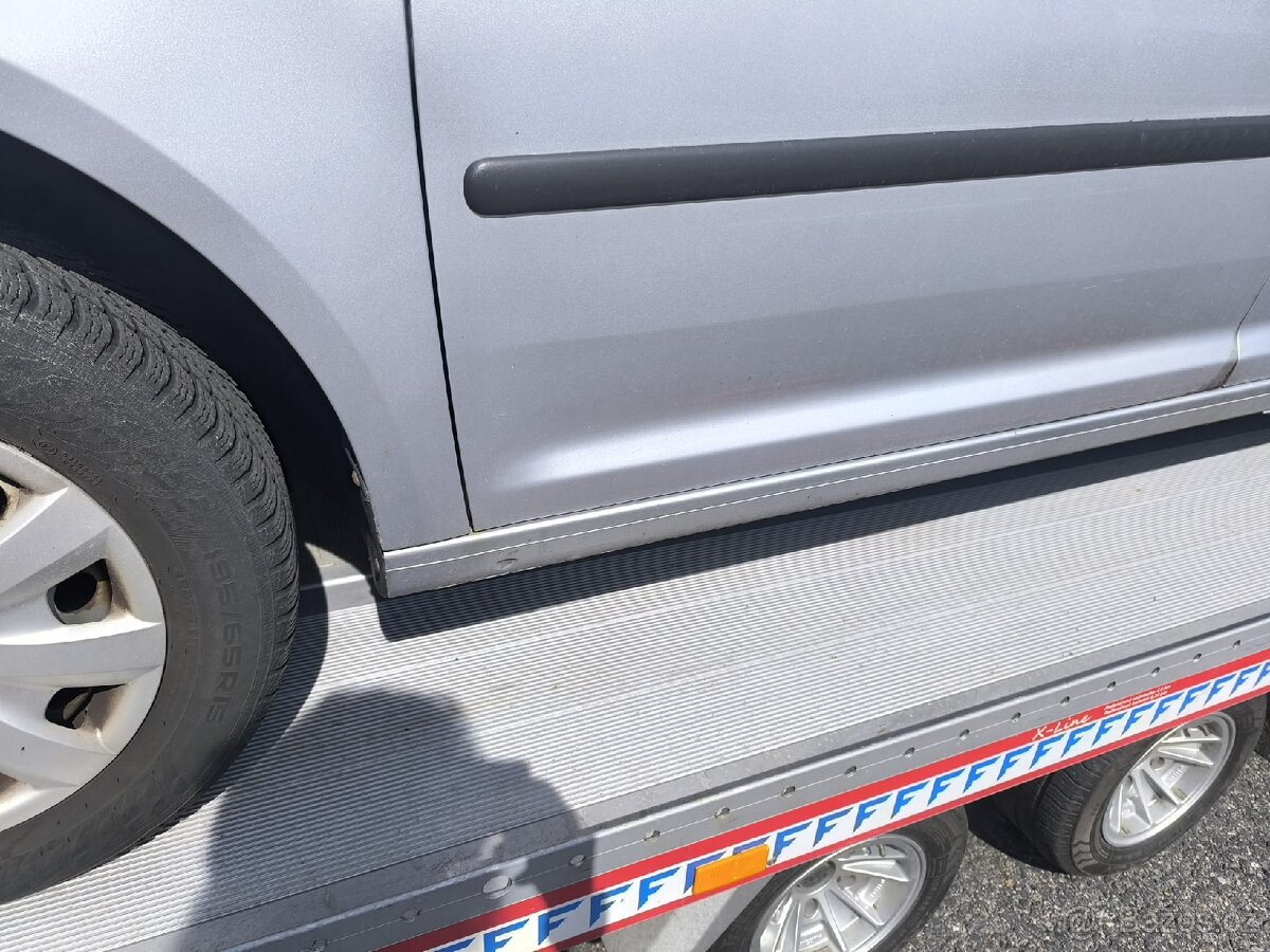 VW CADDY 1,6 TDI TOP STAV - 6