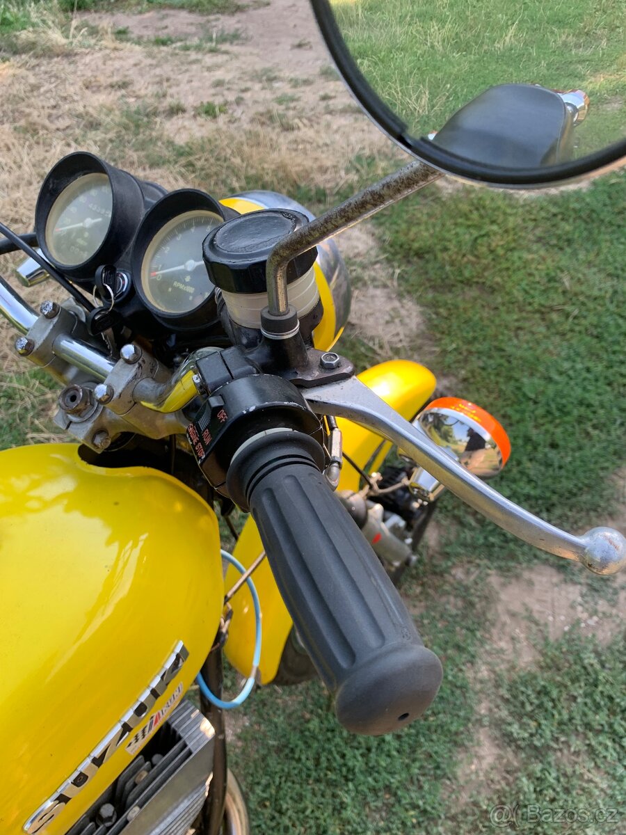 Suzuki GT 250 1976 - 6