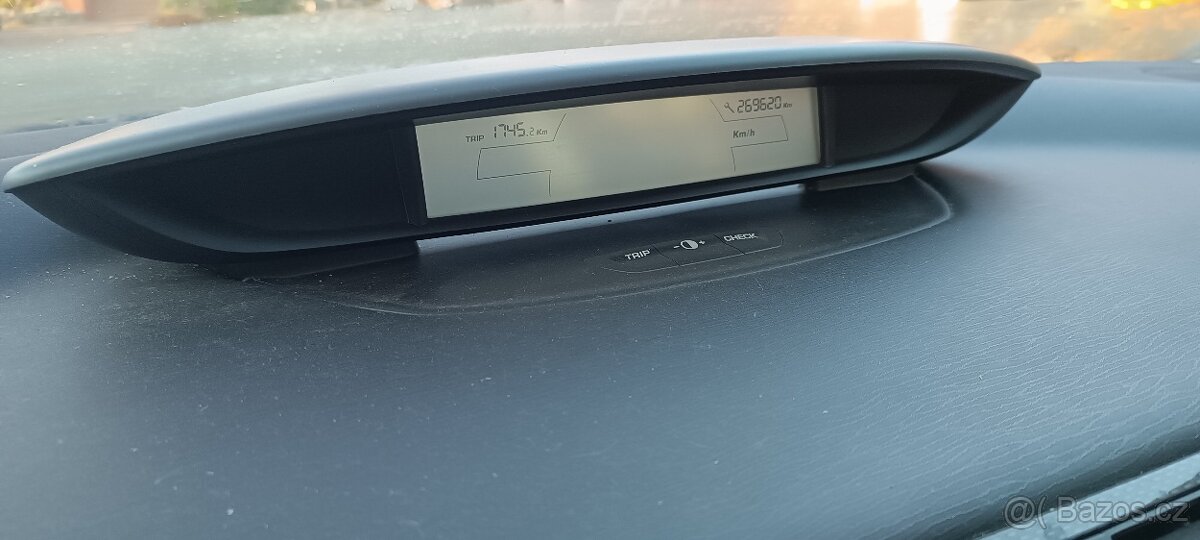 Citroen C4 VTR 1,6HDI 80kw 11/2006 - 6