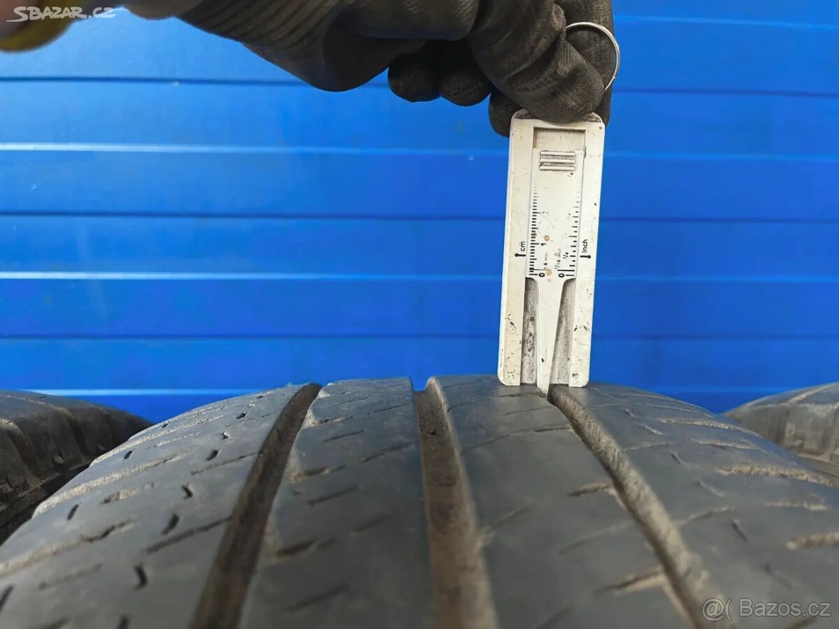 Michelin Agilis 235/65 R16 C 4ks - 6