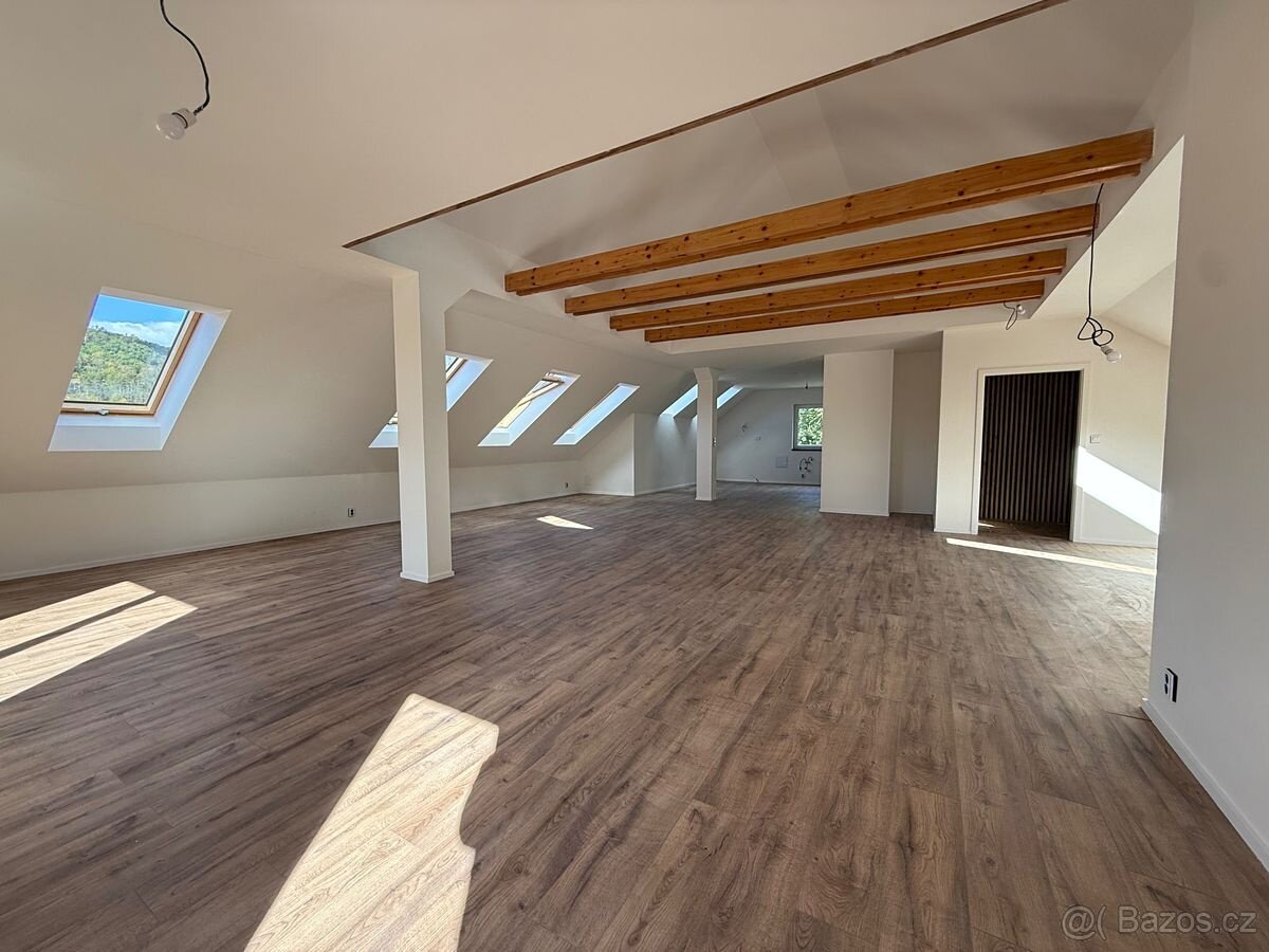 Atypický byt Karlštejn 138 m² - 6
