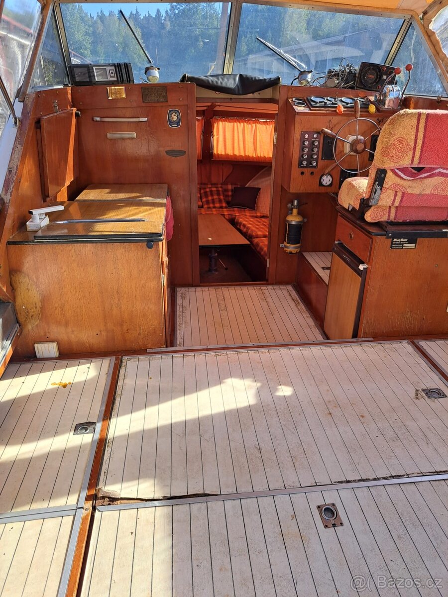 Motorová kajutová loď Windy 24 - 6