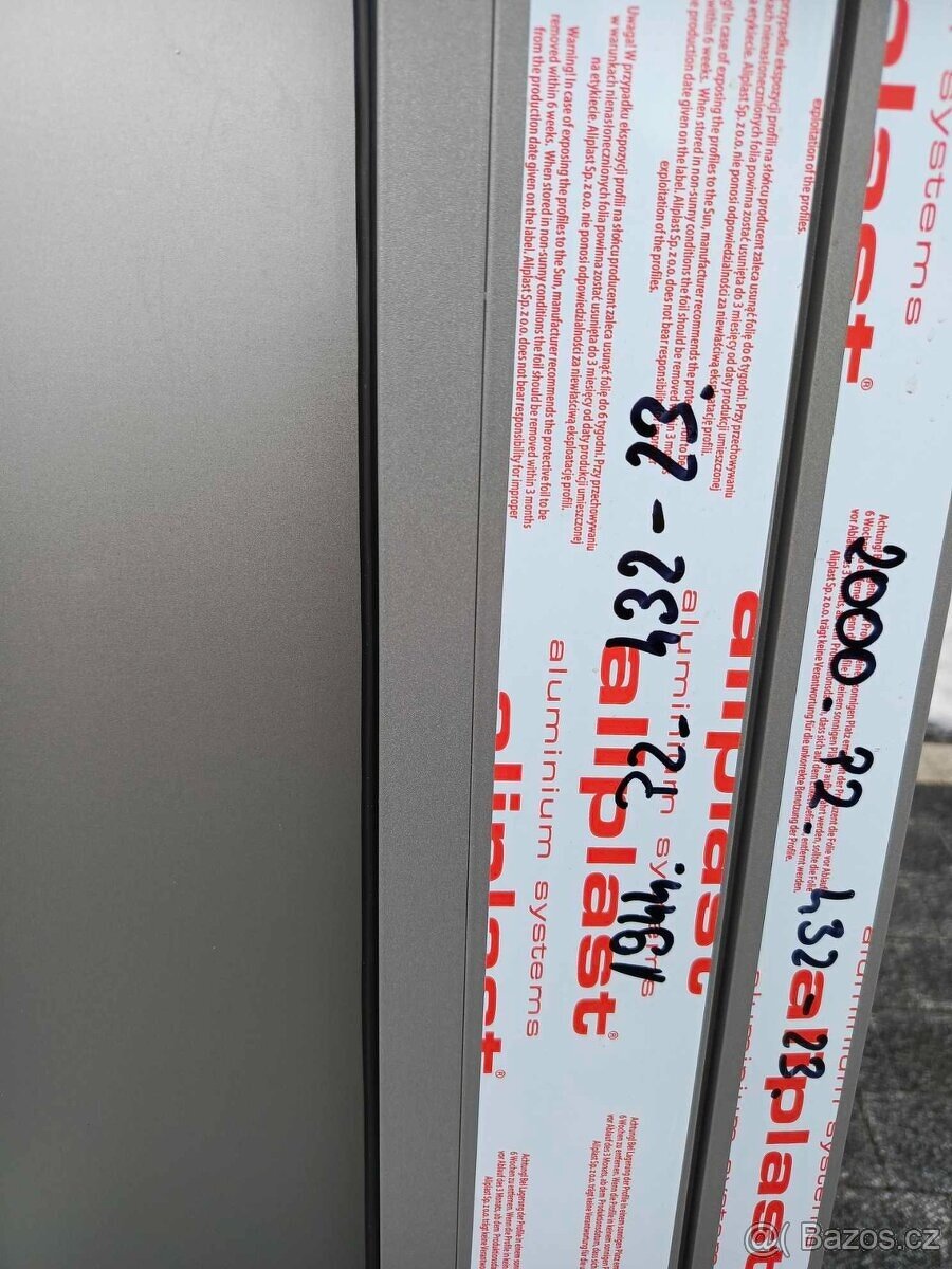 Prodám nové hliníkové dveře .Belgický profil. Aliplast - 6