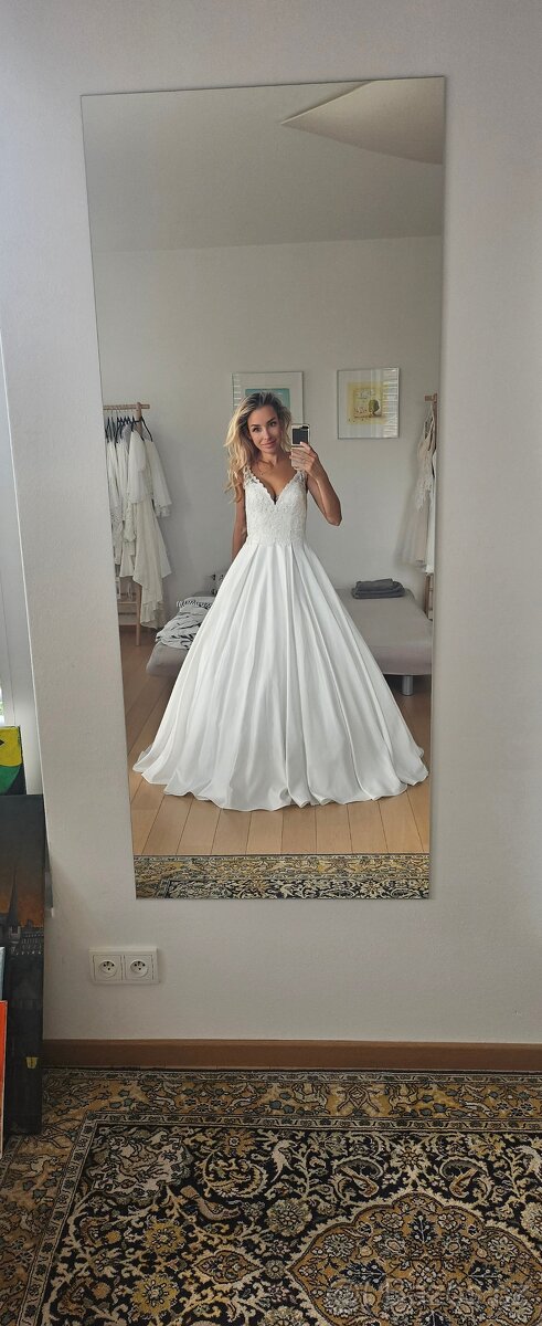 Nové svatební šaty s vlečkou m-l - 6