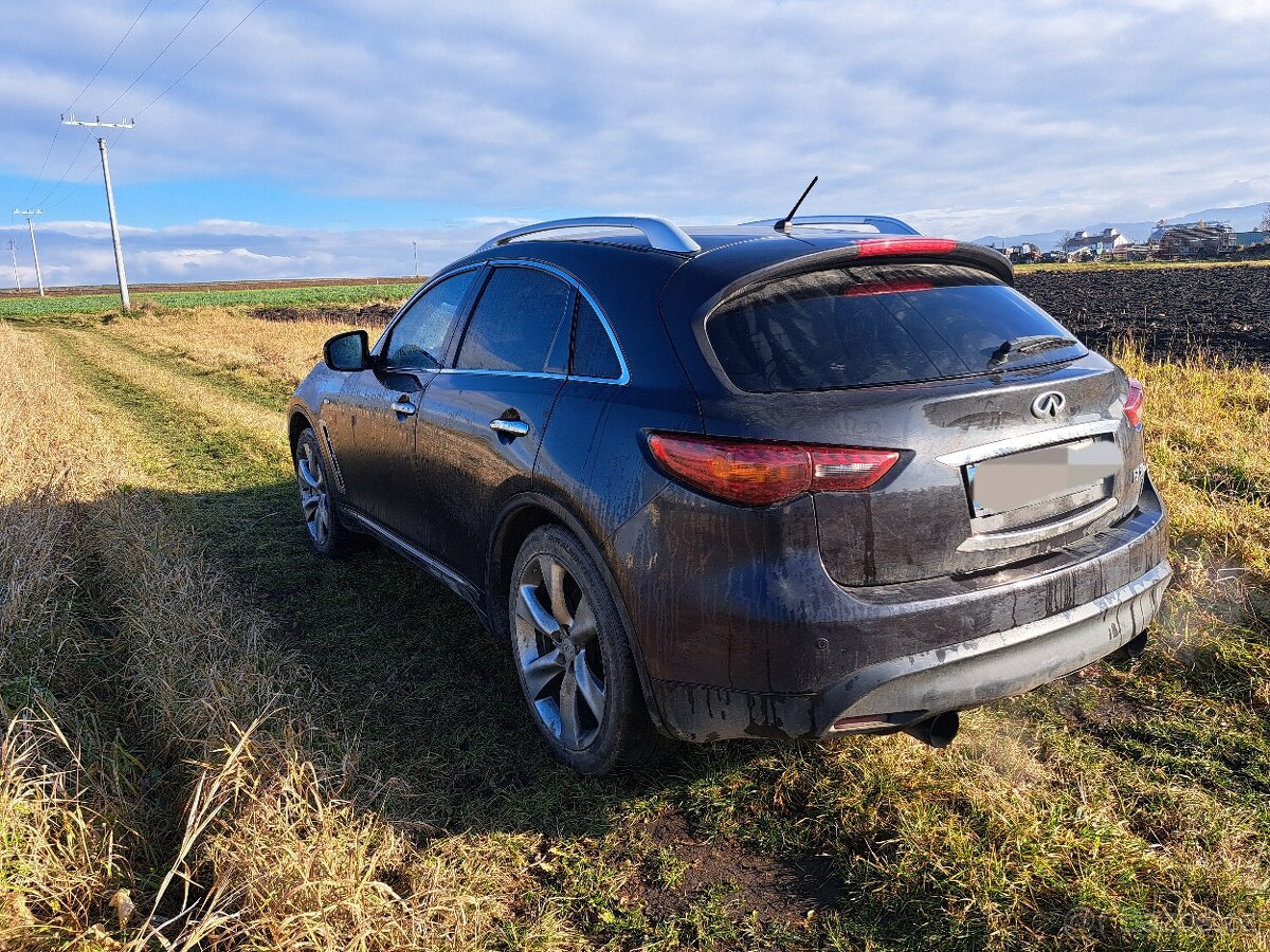 Infiniti fx30sd V9X - 6