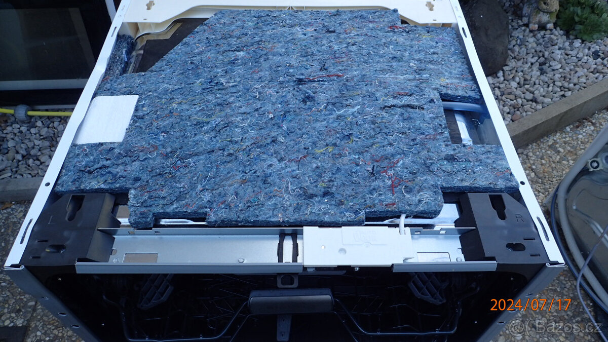 Myčka vestavná SIGURO SGR-DW-B601S Profi Care čt - 6