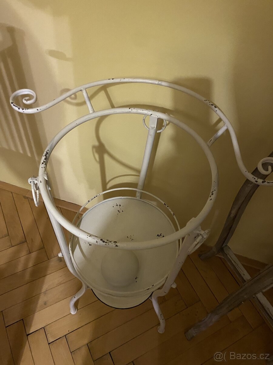 Skříňka s umývadlem - 6