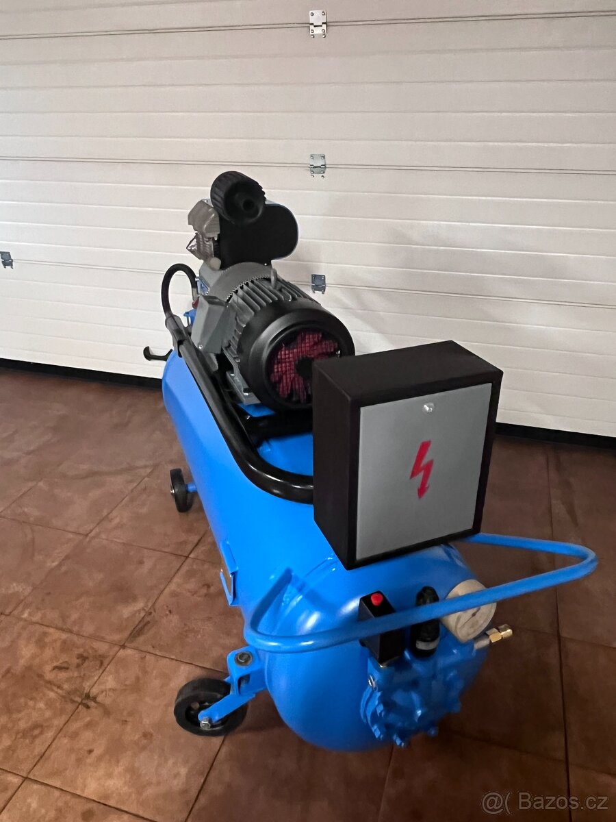 Kompresor Orlík 2JSK, 300litrů ,TOP stav - 6