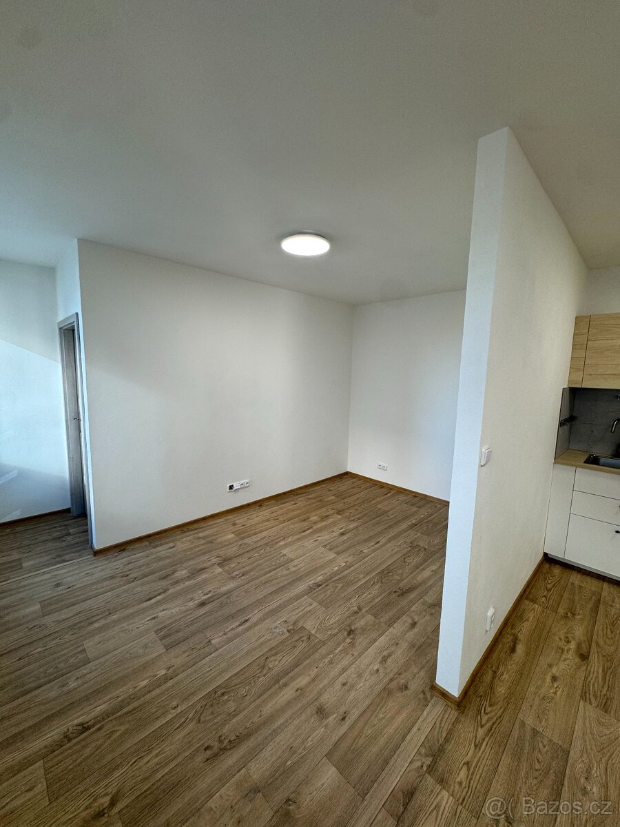 Prodej 2+kk Znojmo - 6