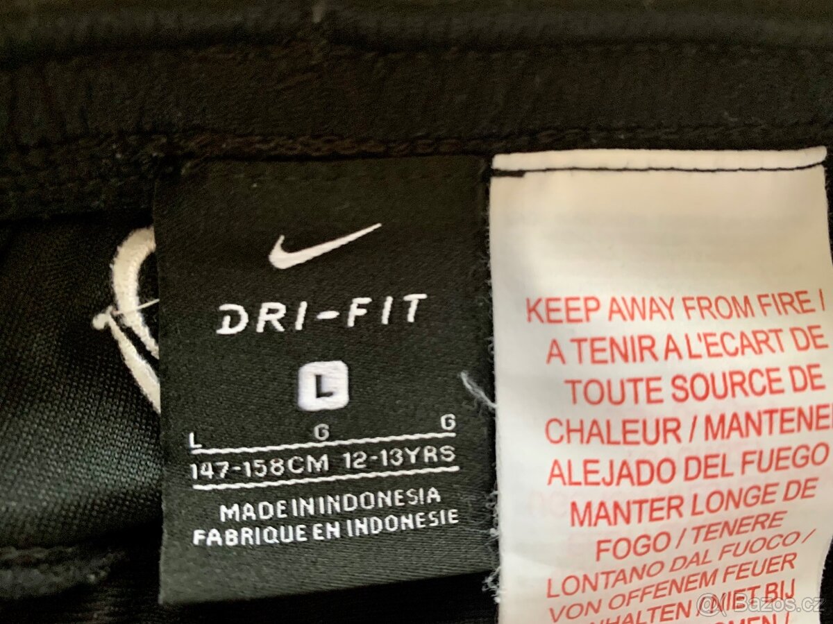 Tepláky Nike vel. 147-158 cm - 6