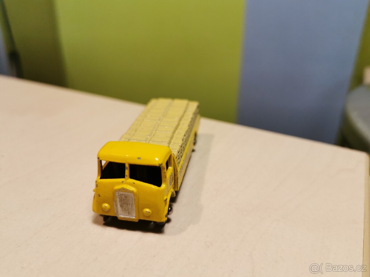 Matchbox lesney regular wheels - 6