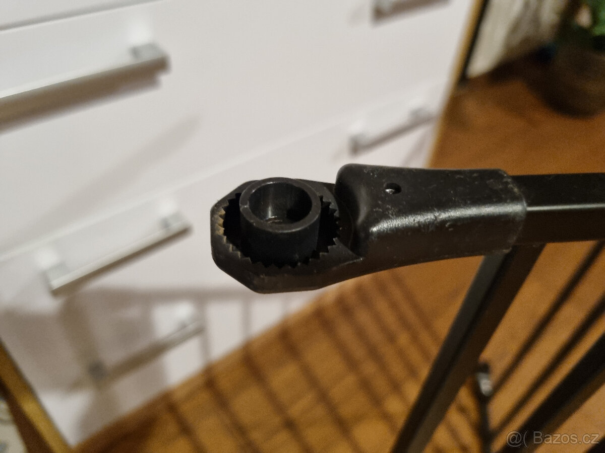 Prodám bezpečnostní ohrádku ke krbu - 6