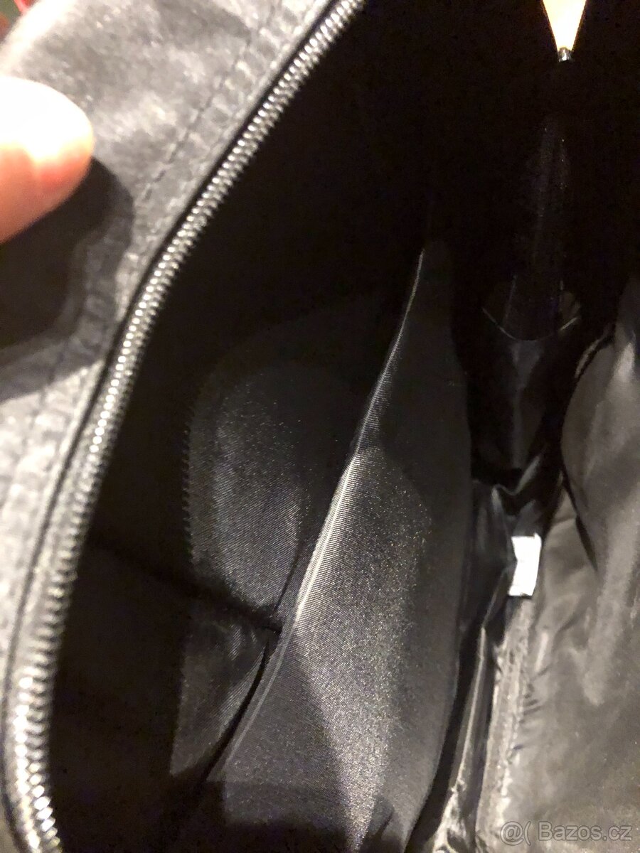 Černý batoh nový, praktický - 6