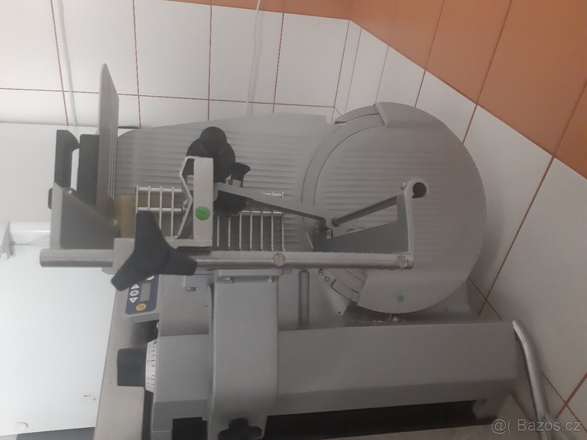 Nářezák na maso,salámy,sýry - 6