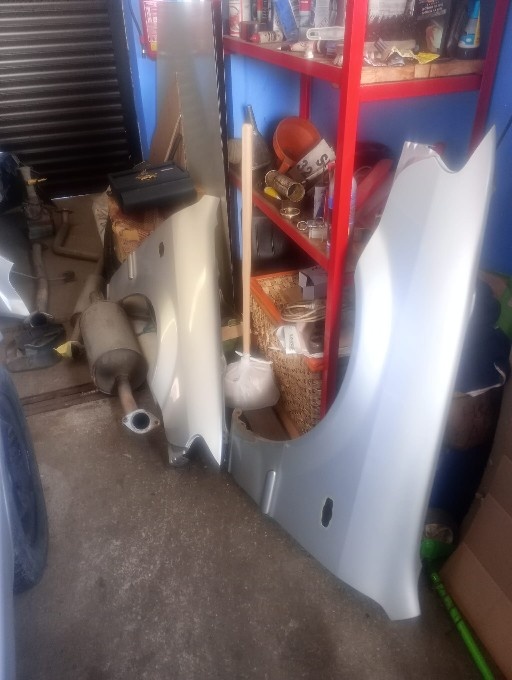 Mazda 323f na díly - 6