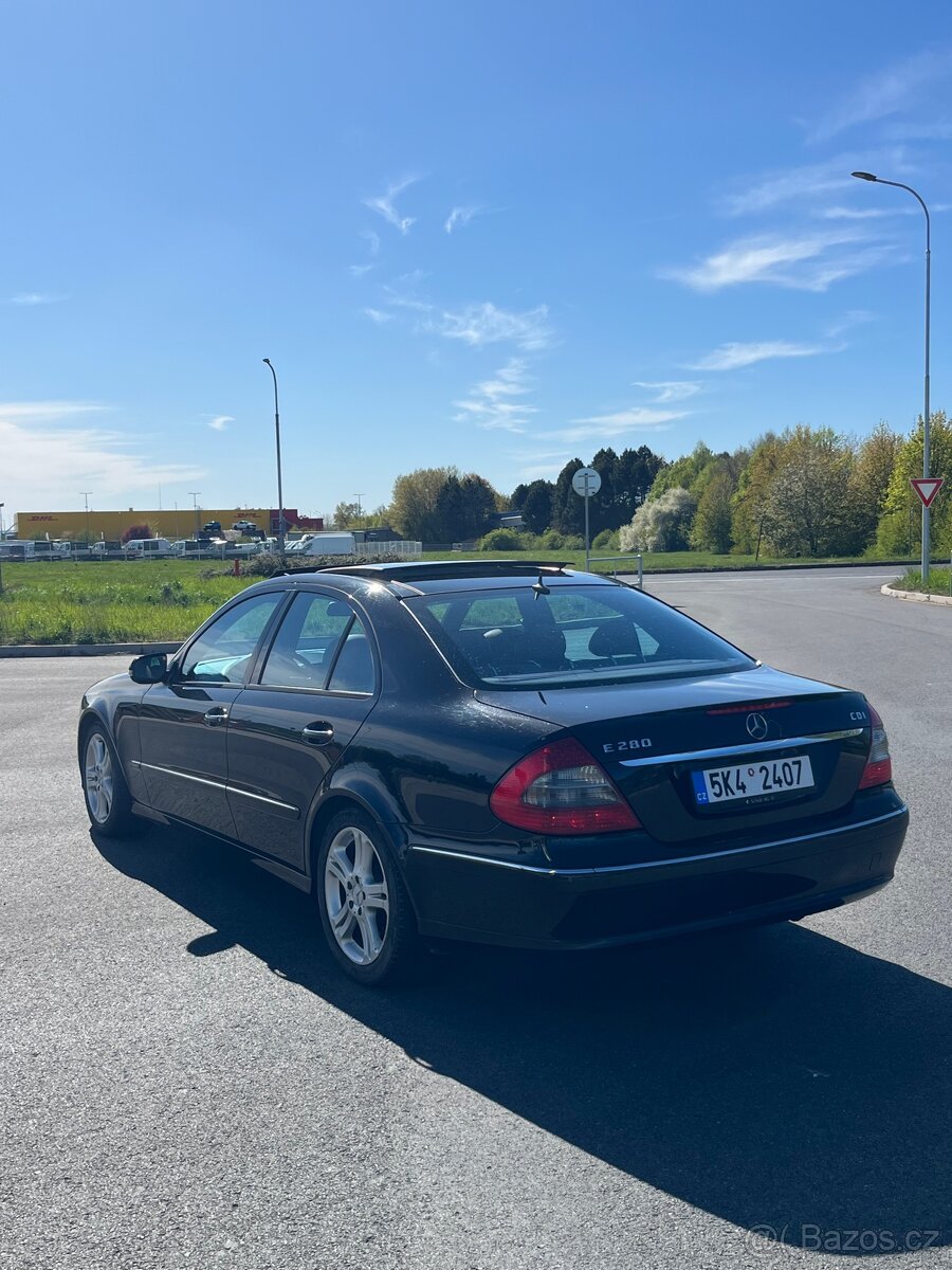 Mercedes E280 - 6