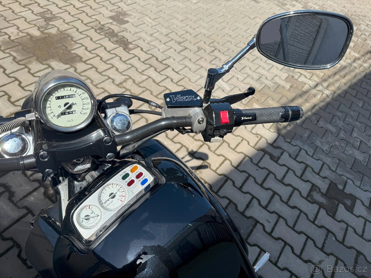 Yamaha Vmax 1200 - 6