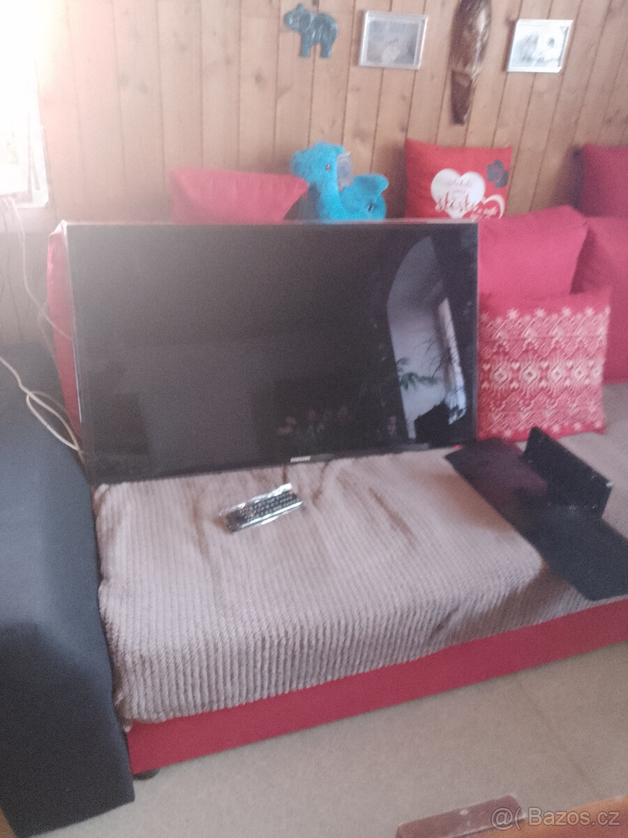 Prodám televizi Samsung LED, Smart - 6