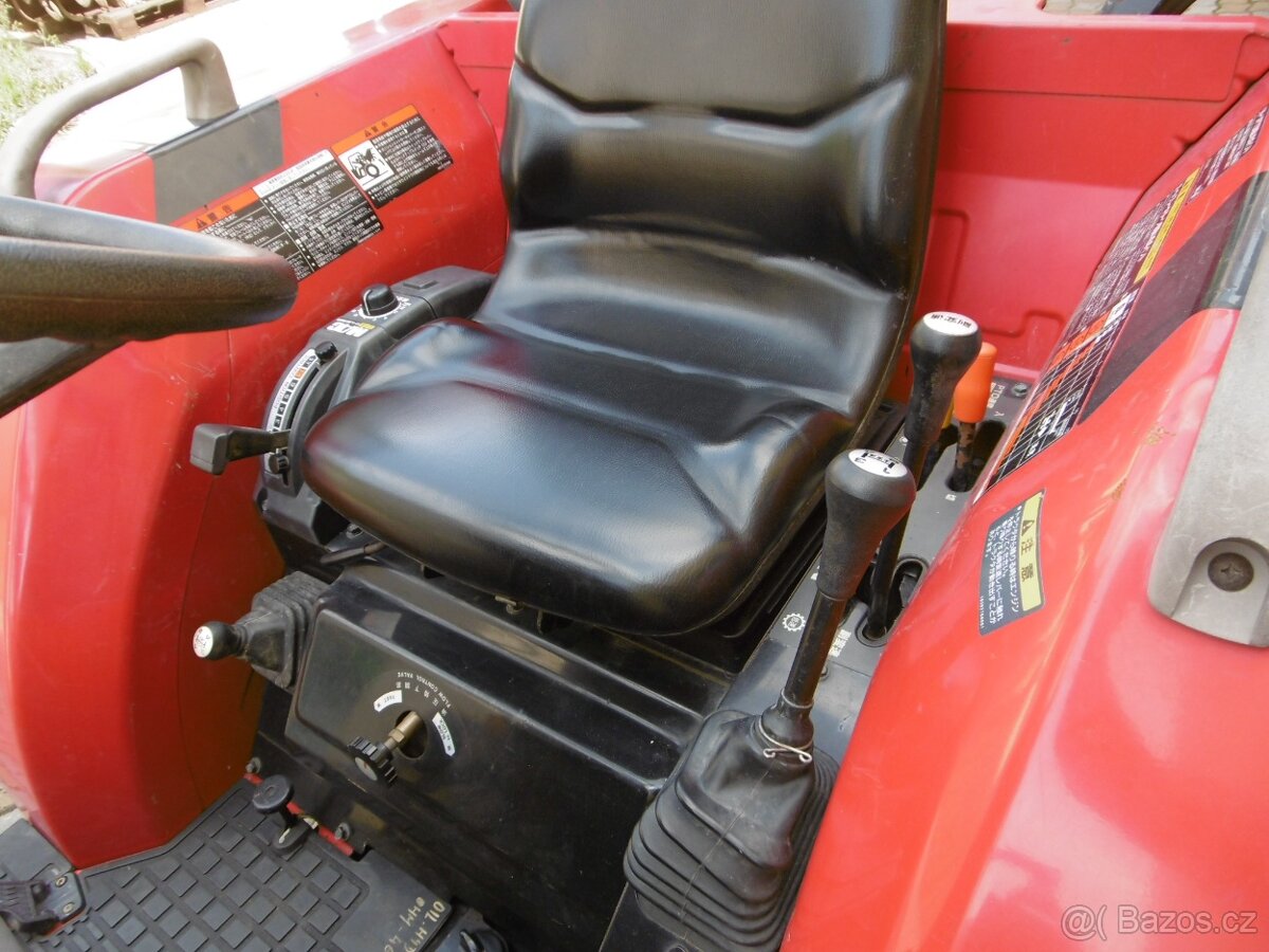 Malotraktor MITSUBISHI MT226D s čelním nakladačem - 6