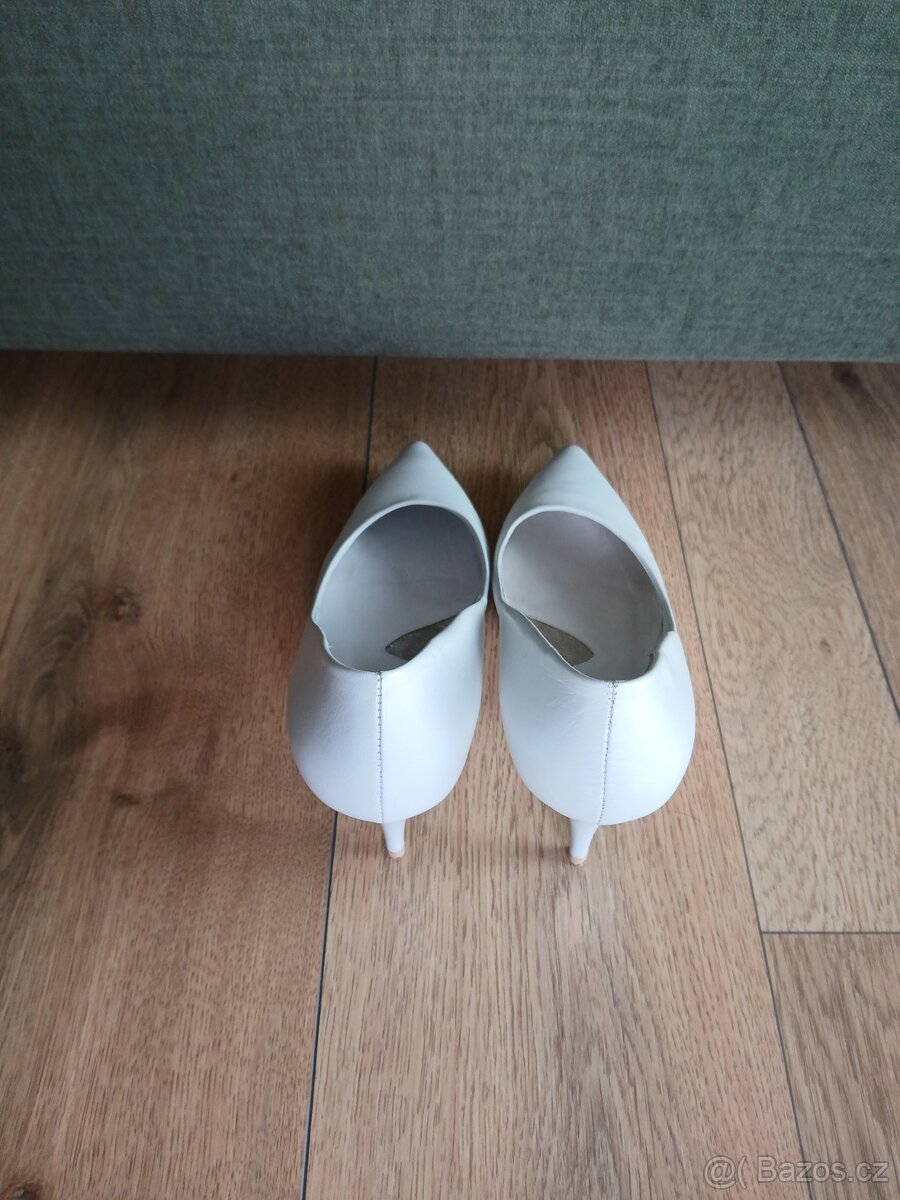 Bílé lodičky na podpadku celokožené vel. 37 - 6