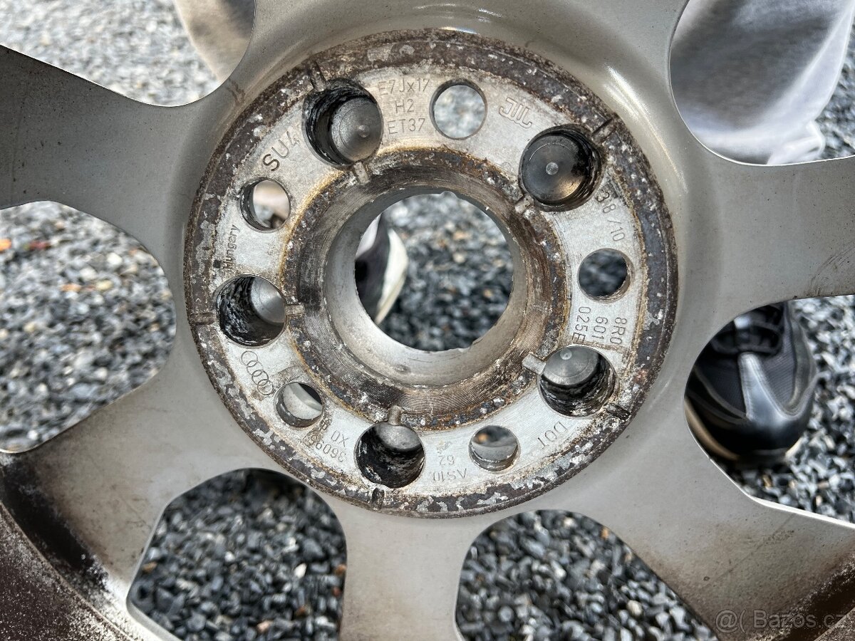 ZIMNI SADA AUDI Q5 - 6